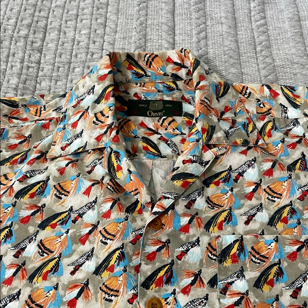 Vintage Orvis Multicolor Fishing Flies Feather Pattern Button Up Shirt